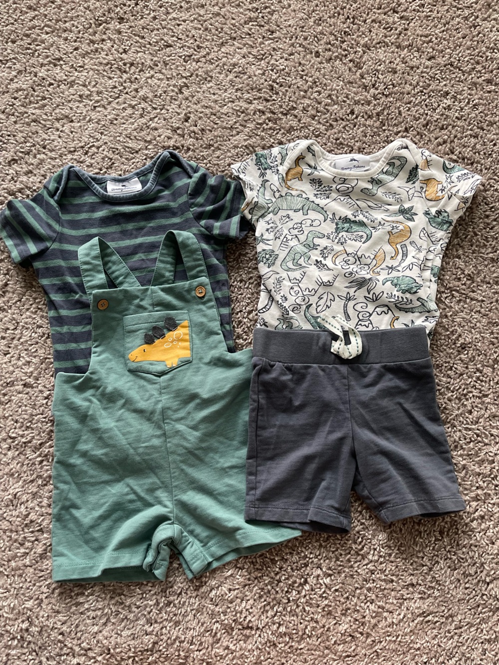 💥Mix &Match -5 for $25💥 Tommy Bahama Green & Navy Striped Short-Sleeve Tee with